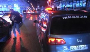 Une cliente d'Uber agressée par des taxis témoigne