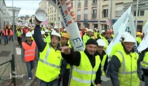 Crise économique : Les travaux publics dans la rue (Vendée)