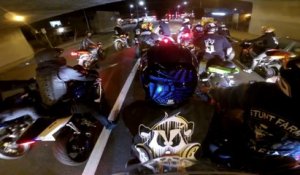 Motards VS police : Course-poursuite de dingue entre une nuée de motards et de voitures et hélico de la police