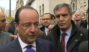 François Hollande a "une pensée" pour Jacques Chirac
