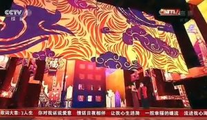 Sophie Marceau chante "la Vie en Rose", pour le nouvel an chinois