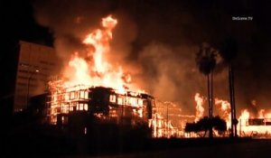 Le centre ville de LOS ANGELES détruit par les flemmes!