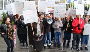 Manifestation des gens du voyage devant la Communauté urbaine de Lille