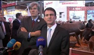 Salon de l'agriculture: "Voter Front national c'est détruire le modèle européen", estime Valls