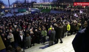 Brest. Des milliers de personnes en soutien à Charlie Hebdo