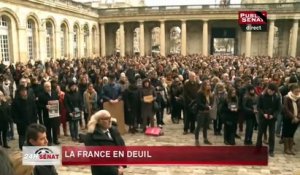 Minute de silence : hommage aux victimes de Charlie Hebdo (08/01/2015)
