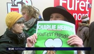 Les 700 000 exemplaires de Charlie Hebdo se sont arrachés dans les kiosques