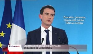 "Apartheid" : Manuel Valls se justifie