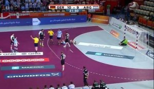 L'attentat de Müller sur Juan Fernandez (Mondial 2015)