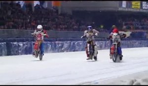 Courses moto sur glace : complètement givrés les mecs !