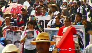 Mexique: manifestation 4 mois après la disparition des étudiants