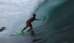 L’île de Java intime avec le surfeur Othmane Choufani