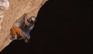 Into the light : Stefan Glowacz et Chris Sharma au coeur d'un gouffre de 160m