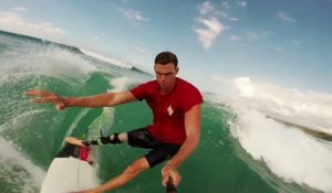 Le surf avec une prothèse