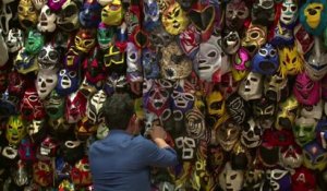 Art : performance de "l'homme invisible" à Mexico