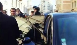 Valls hué devant un lycée à son second jour de visite à Marseille