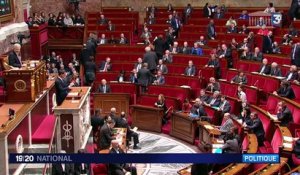 Valls impose la loi Macron et engage son gouvernement