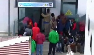 Italie: les migrants arrivent en masse à Lampedusa