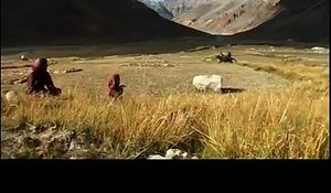 Himalaya, la terre des femmes (2012) - Trailer (french subtitles)
