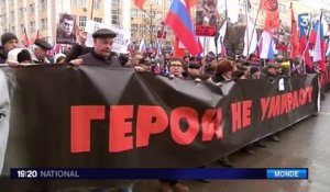 L'hommage des manifestants russes à Boris Nemtsov