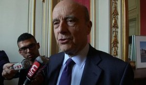 Départementales: Juppé doute que l'UMP "refuse les voix socialistes" en cas de duel UMP-FN