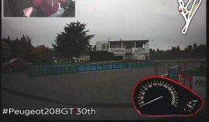 Votre video en PEUGEOT 208 GTi 30th  B50031214PE00008