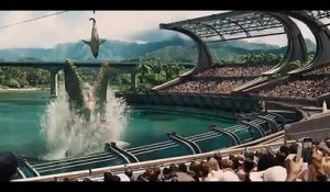 Bande-annonce officielle de Jurassic World ! UNE TUERIE !