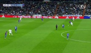 Benzema a faillit marquer un but de Ouf contre Levante