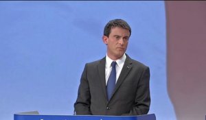 Manuel Valls "condamne avec la plus grande fermeté" l'attaque de Tunis