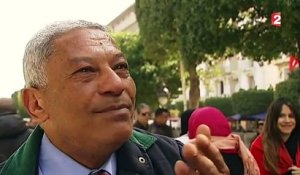 Attentat à Tunis : les Tunisiens rendent hommage aux victimes