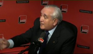 Raffarin : "La loi Macron est un texte de diversion"