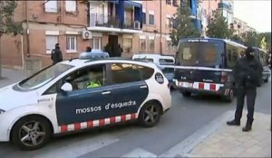 Espagne : vaste opération de police contre les réseaux jihadistes en Catalogne