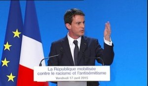 "Français depuis 1.000 ans" : Manuel Valls répond à Jean-Marie Le Pen