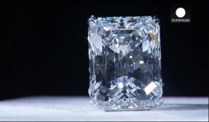 Un diamant rare de 100 carats aux enchères