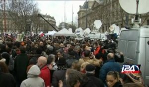 World rallies in solidarity with Paris massacre victims