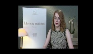 Emma Stone: "Je viens juste d'apprendre qu'il y avait des marches!"