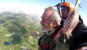 Peyron, Lamy-Chappuis ont testé le saut en parachute