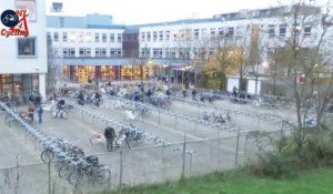 Quand 600 écoliers arrivent en vélo au Lycée... Timelapse aux Pays-Bas