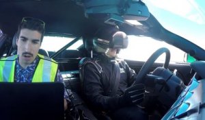 Session de drifts avec un casque Oculus Rift plongeant le pilote dans un monde apocalyptique 