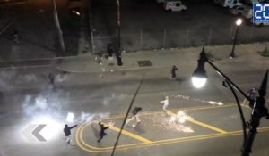 Un combat de rue à base de feux d'artifice. - Le Rewind du Jeudi 4 juin 2015