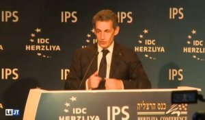 Sarkozy, de visite en Israel, tacle une nouvelle fois François Hollande