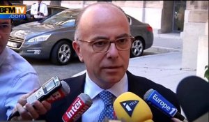 Taxis: "Les revendications légitimes pourront aboutir par le respect du droit", indique Cazeneuve