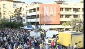 A Athènes, 25 000 manifestants pour le "non", 20 000 pour le "oui"