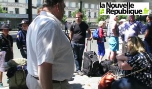 VIDEO. TOURS : A la gare de Tours, les voyageurs déboussolés suite à l'incendie