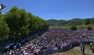 Des milliers de personnes commémorent le massacre de Srebrenica