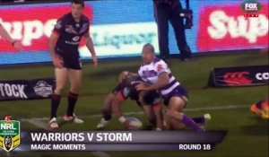 Essai de l'année en rugby - un joueur fait un Backflip pour passer la balle (Warriors vs Storm)