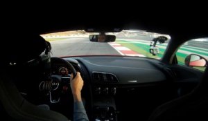 Audi R8 V10 Plus 2015 - Tour du circuit de Portimao en caméra embarquée