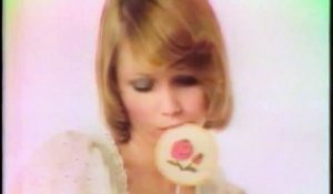 Publicite Evian Les Bebe Font Du Roller Sur Orange Videos