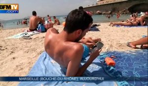 Même en vacances, les Français ne déconnectent pas totalement du travail