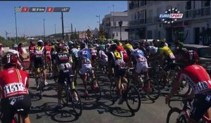 Tour d'Espagne : un spectateur tente de partir avec un vélo